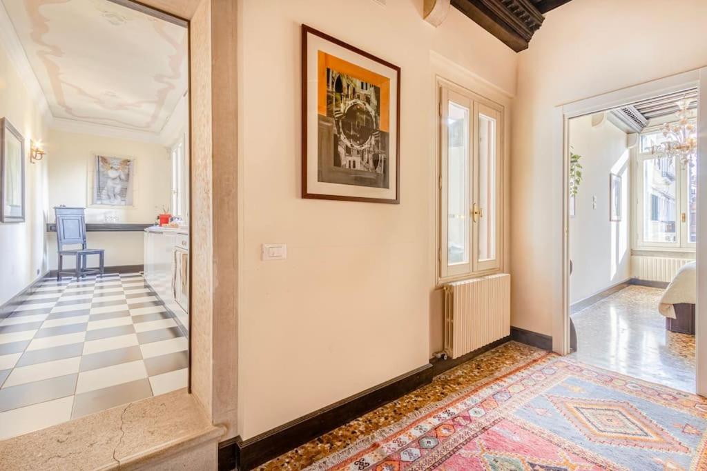 Apartment Canal View Luxury Heritage Retreat 2 Bedroom Venedig